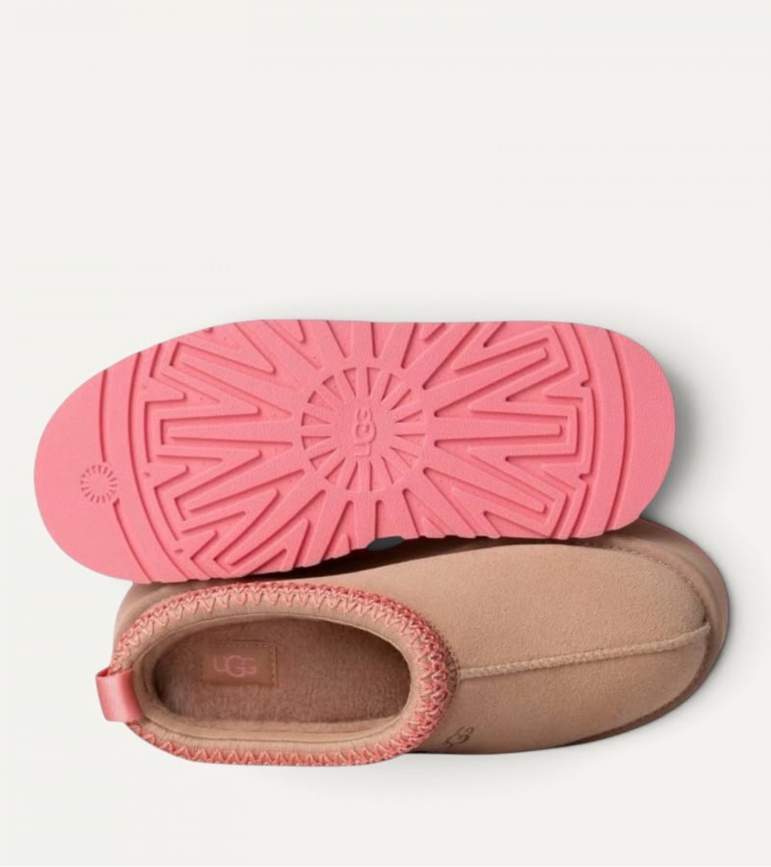 UGG  Tazz Platform - Love '25