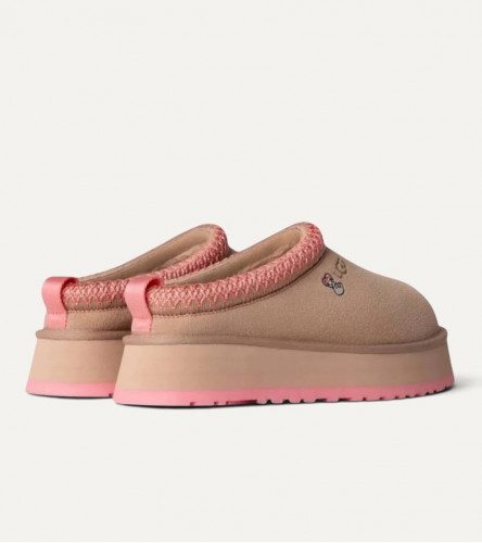 UGG Tazz Platform - Love '25