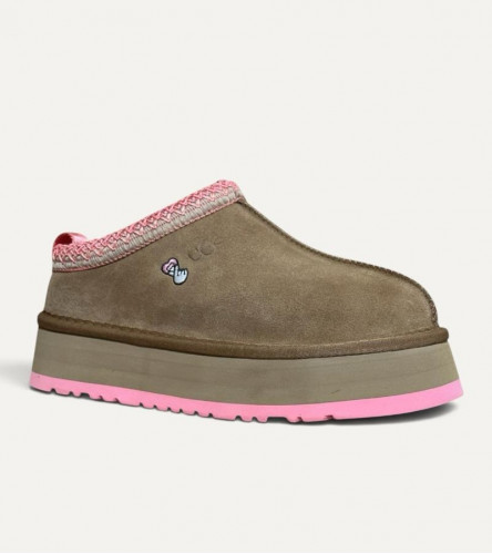 UGG Tazz Platform - Love '25 Chestnut