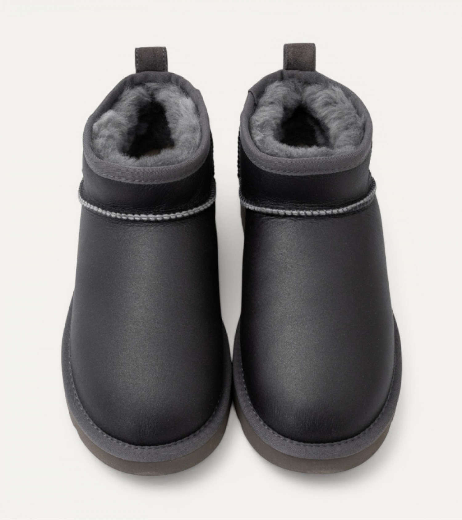  UGG Classic Ultra Mini Metallic - Grey
